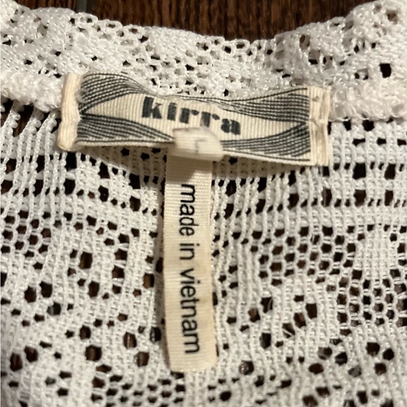 EUC kirra lace short sleeve ivory top. Size Large. - Picture 4 of 7